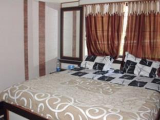Sri Durga Residency Bed & Breakfast Йеркауд Екстериор снимка