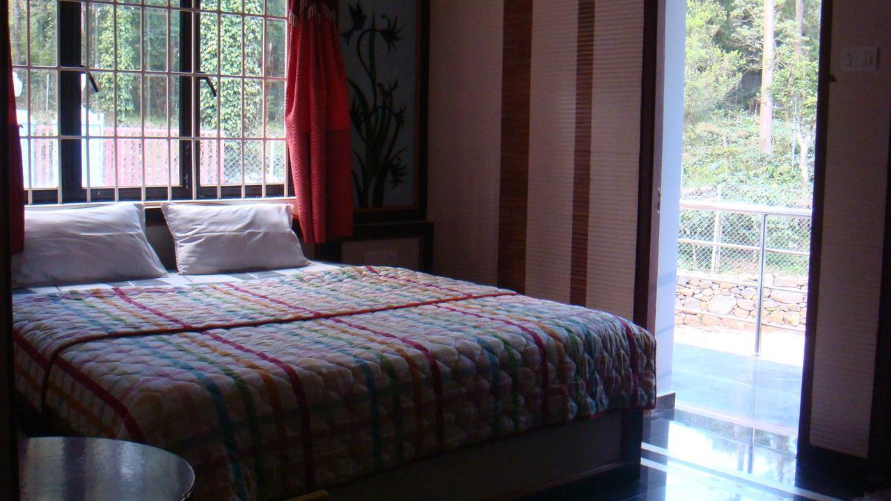 Sri Durga Residency Bed & Breakfast Йеркауд Екстериор снимка